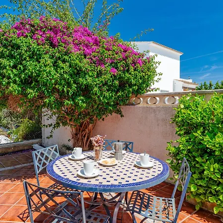 Harmonia By Interhome